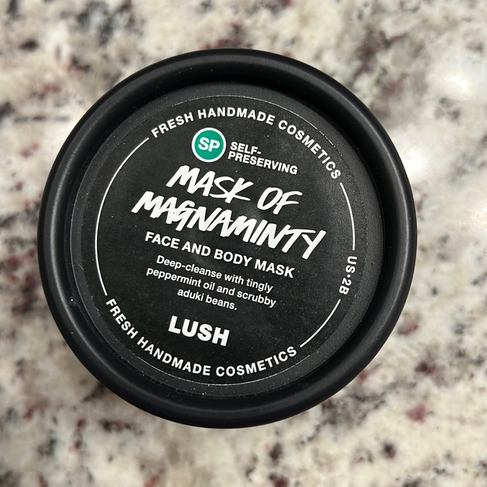 LUSH MASK OF MAGNAMINTY